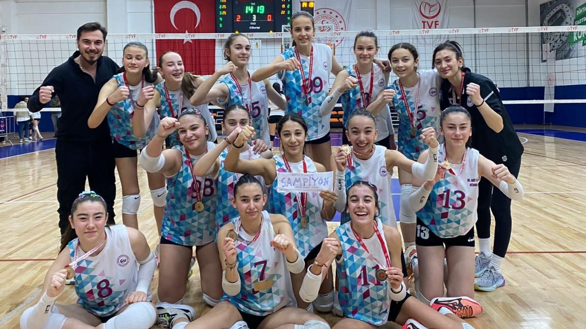 Kız Voleybol Takımımız Türkiye Finallerine Gidiyor.